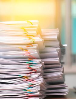 Clips sujeta papeles